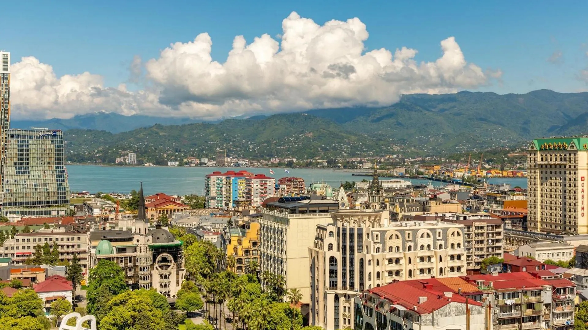 *****  Sheraton Batumi Hotel Georgien
