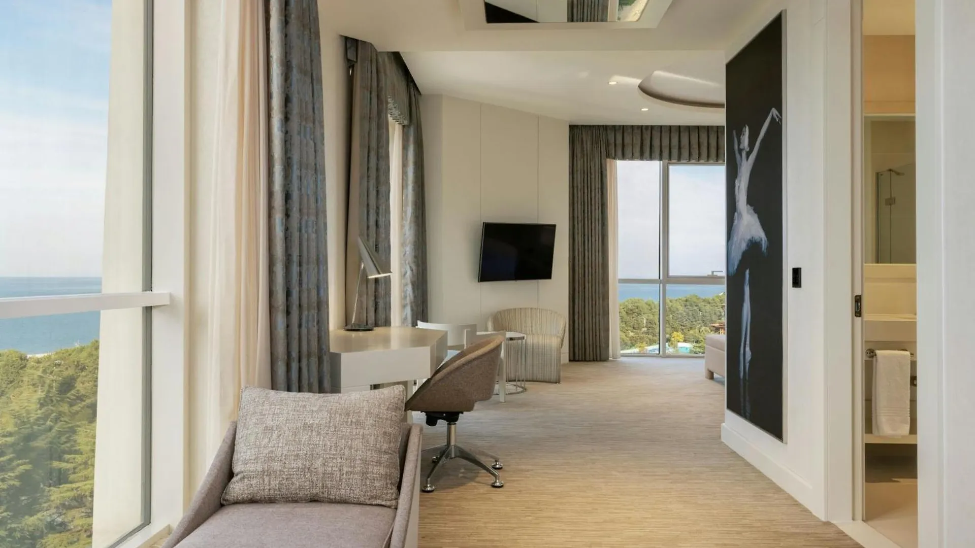 *****  Sheraton Batumi Hotel Georgien