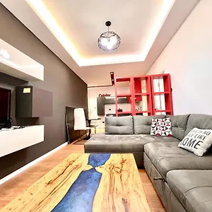 Downtown Grand Comfort Daire Tiran